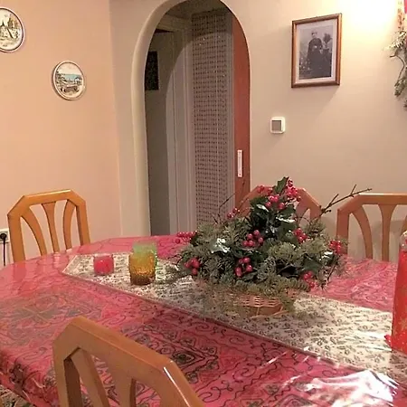 Mikro Katafygio Hotel *